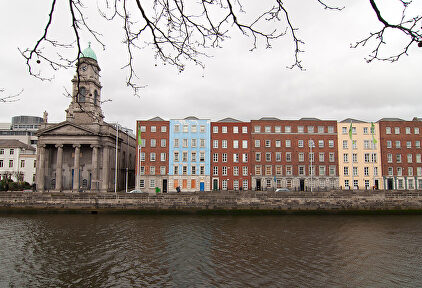 Las orillas del río Liffey, en Dublín | C. Jordá