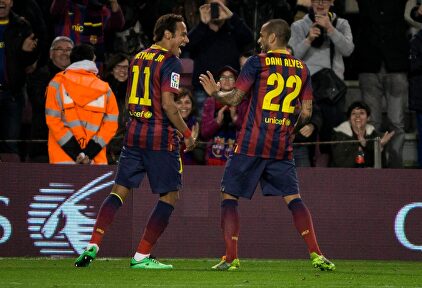 Neymar y Alves en el Barcelona. | Cordon Press