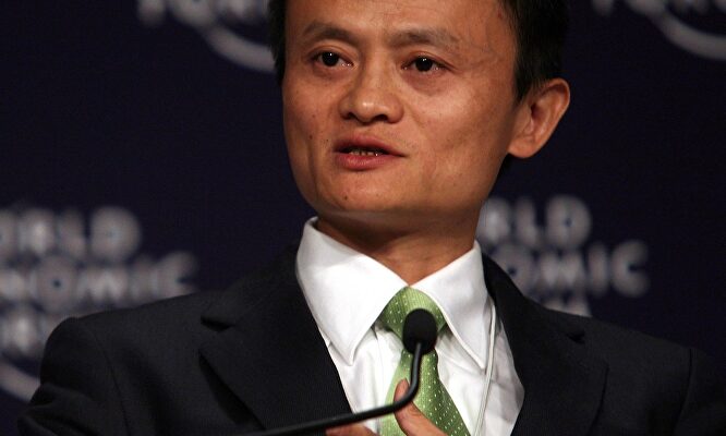 Jack Ma, CEO y fundador del grupo Alibaba | Wikipedia-World Economic Forum.