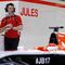 Silencio: El box de Jules Bianchi estuvo marcado por el sielncio de sus mecánicos y todo el equipo. Marussia sólo competirá con un coche. | EFE