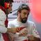 Pensando en 2015: Fernando Alonso, pensativo en el box de Ferrari, afronta la que probablemente será su penúltima carrera con en equipo italiano. | EFE