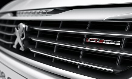 PSA cierra 2018 con 'números rojos' de 239 millones en España