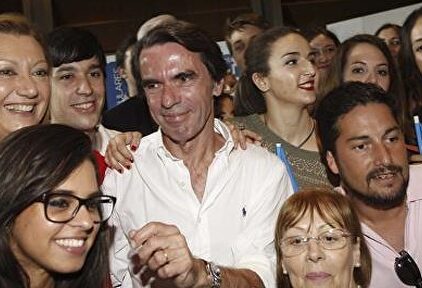 Rudi en el acto electoral con Aznar | EFE
