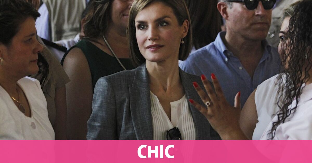 Letizia hace más preguntas que la reina Sofía Chic