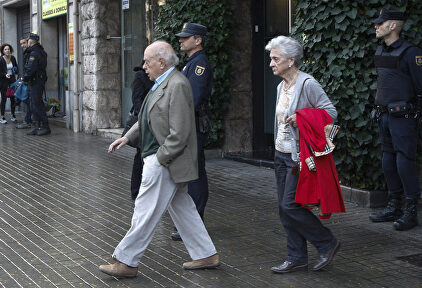 El matrimonio Pujol Ferrusola y sus hijos, en el punto de mira | EFE