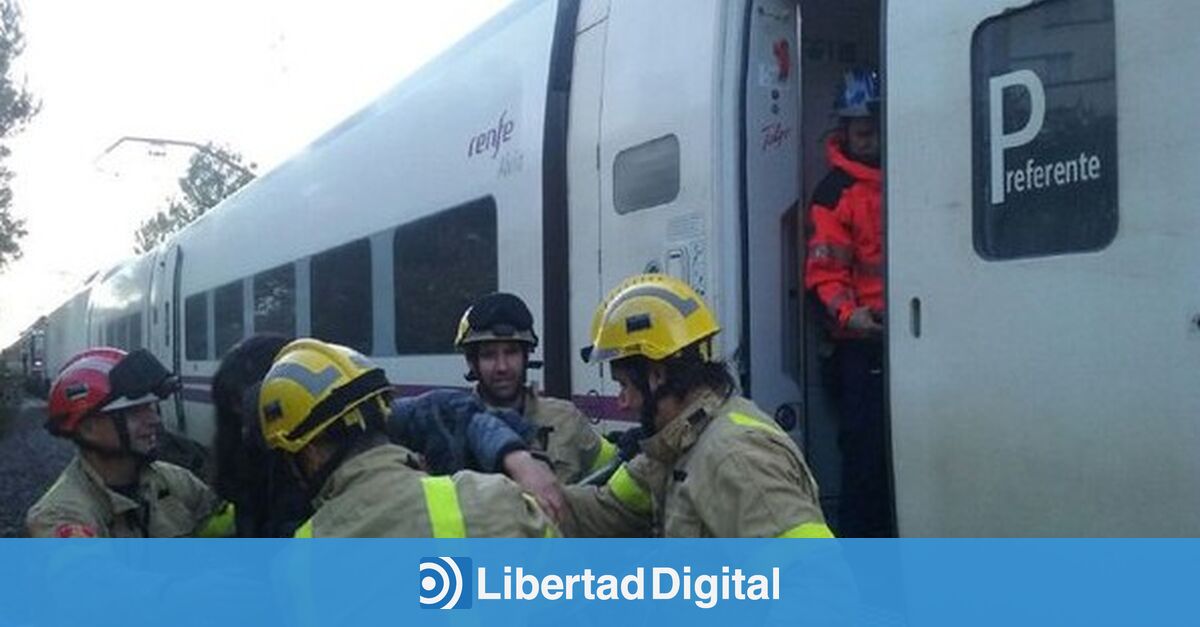 Descarrila Un Tren En Tarragona Con Pasajeros Al Chocar Contra Una