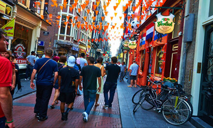 Una calle de Amsterdam (Holanda) | Flickr/Moyan Brenn