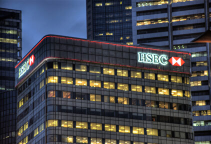 HSBC prescinde de su consejero delegado y recortará más de 4.000 empleos