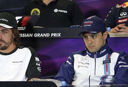 Fernando Alonso y Felipe Massa durante una rueda de prensa. | Cordon Press