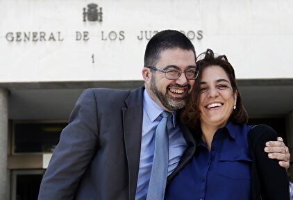 Carlos Sánchez Mato y Celia Mayer. | EFE