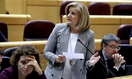 Fátima Bañez en una imagen de archivo | Correos