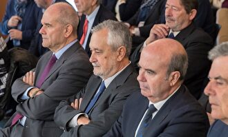 Manuel Chavez, José Antonio Griñán y Gaspar Zarrías | EFE