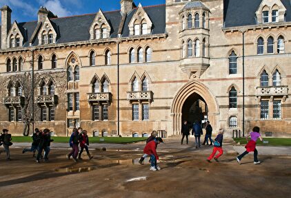 Universidad de Oxford. | Pixabay/CC/RonPorter