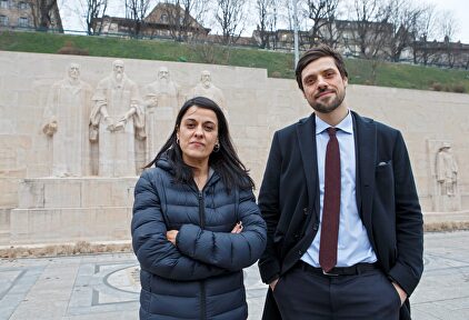 Anna Gabriel y su abogado, defensor de etarras, Olivier Pete | EFE