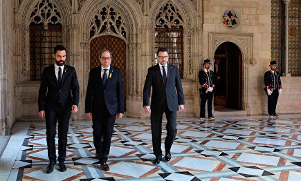 El presidente catalán, Quim Torra, junto al presidente del Parlamento, Roger Torrent | EFE