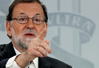 El presidente del Gobierno, Mariano Rajoy, durante su comparecencia ante los medios de comunicación este viernes en el Palacio de la Moncloa. | EFE