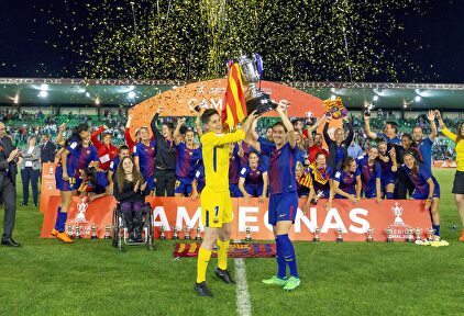 Rubiales intentó evitar que el Barça pusiera la señera a la Copa de la Reina