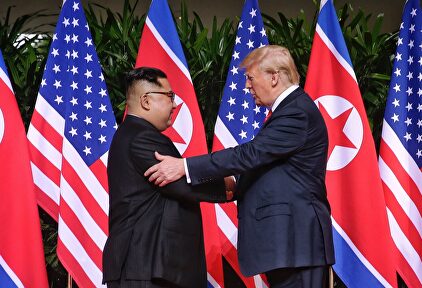 Foto del histórico encuentro entre Donald Trump y Kim Jong Un en junio de 2018. | EFE