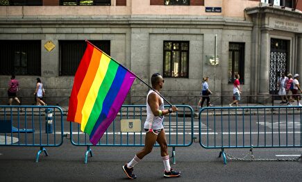 Más canciones con mensaje LGTB