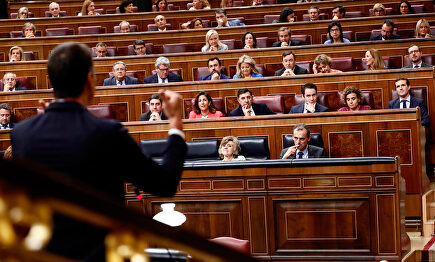 Pedro Sánchez respondiendo a Pablo Casado en el Congreso | EFE