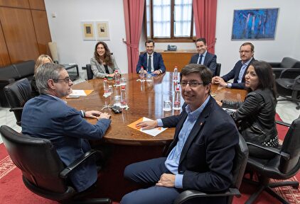La reunión de PP y Ciudadanos, este martes en Sevilla. | EFE