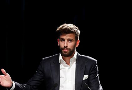 El show de Piqué a un mes para la Copa Davis: comparte en público su número de móvil