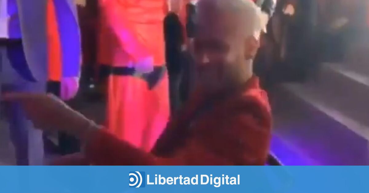 Neymar Celebra Su Cumplea Os En Silla De Ruedas Bailando Y Cantando