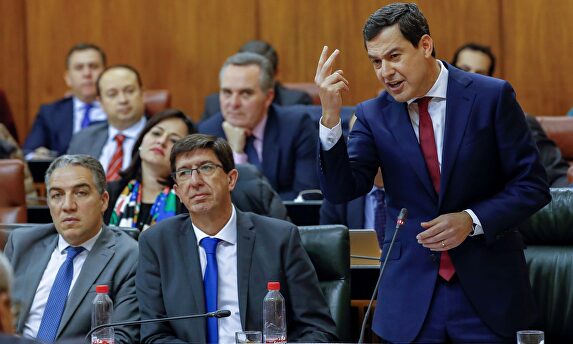 Juanma Moreno y Juan Marín. | EFE