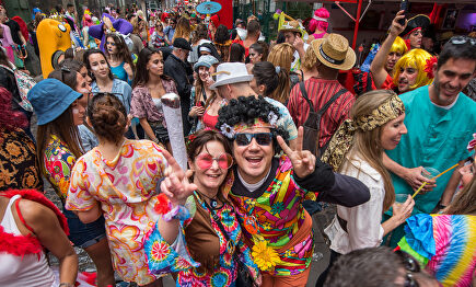 Hay varias zonas en la ciudad con chiringuitos y música | C.Jordá