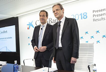 Jordi Gual, presidente de CaixaBank, junto a Gonzalo Gortázar | Imagen de Youtube