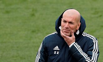 Zidane en un entrenamiento con el Real Madrid. | EFE