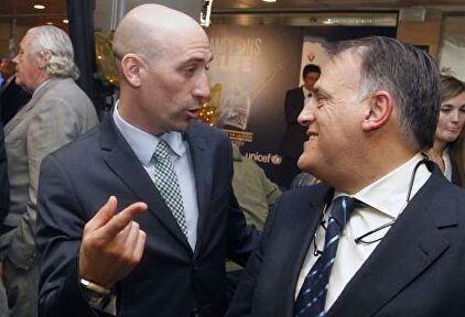Tebas y Rubiales dialogando de manera cordial, eran otros tiempos | EFE
