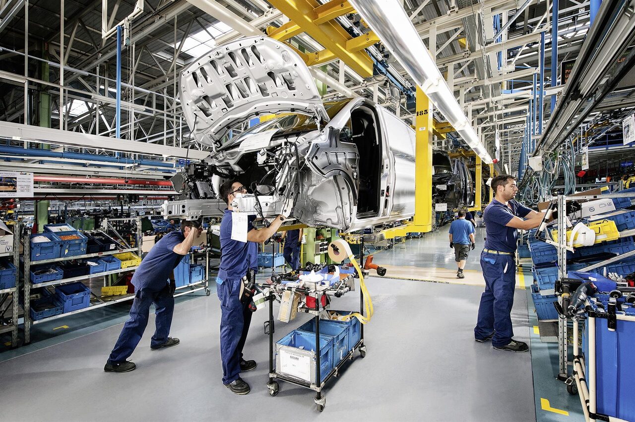 Cadena de montaje en una fábrica de automóviles. | Europa Press