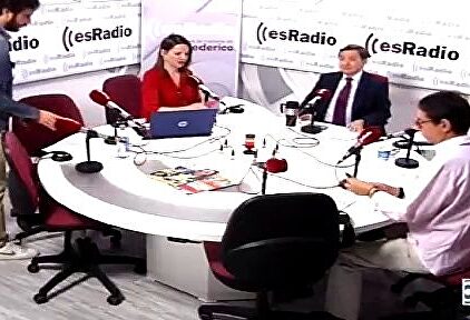 Crónica Rosa: El "acercamiento" entre Colate y Pantoja en 'Supervivientes'