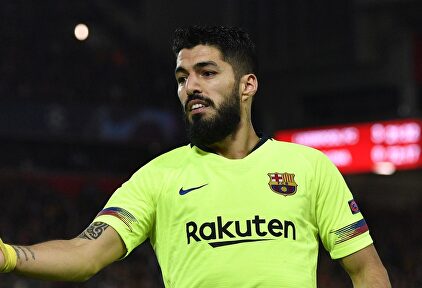 Luis Suárez, durante el partido de Champions contra el Liverpool en Anfield. | EFE