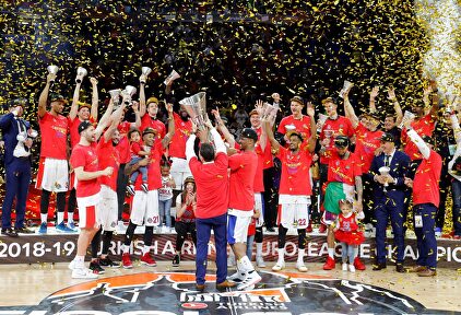 El CSKA festeja la Euroliga 2019 | EFE