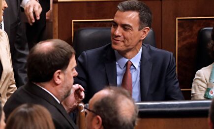 Oriol Junqueras y el presidente del Gobierno, Pedro Sánchez | EFE