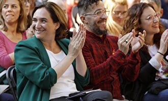 La alcaldesa en funciones, Ada Colau, en un acto de partido | EFE