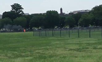 Un hombre se quema cerca de la Casa Blanca