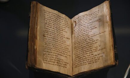El Códice de Vivar que se expone durante 15 días en la BNE | EFE