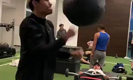 ¿Las manos más rápidas de toda Asia?