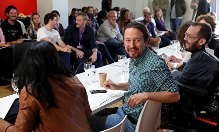 Pablo Iglesias con Echenique en el Consejo Ciudadano | EFE