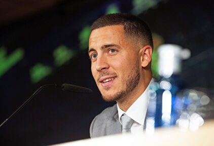Eden Hazard pisó por primera vez la sala de prensa del Santiago Bernabéu. | EFE