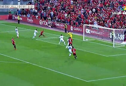 El Mallorca deja casi sentenciado su pase a la final por el ascenso a Primera (2-0)