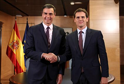 Sánchez y Rivera, en su última reunión en la Moncloa | EFE
