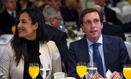 Begoña Villacís y José Luis Martínez Almeida. | EFE