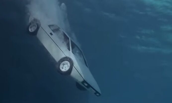 El Lotus Esprit en la película | Youtube