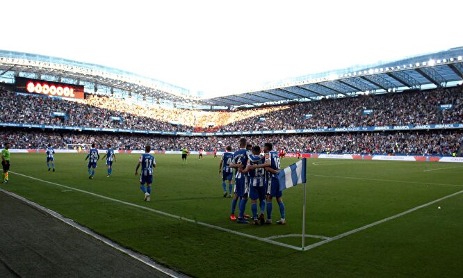 El Depor celebra uno de los dos tantos ante el Mallorca. | EFE