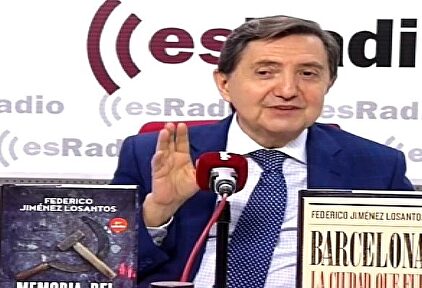 Por fin es viernes: La espectacular exposición de Balenciaga en el Thyssen
