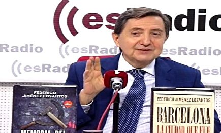 Por fin es viernes: La espectacular exposición de Balenciaga en el Thyssen